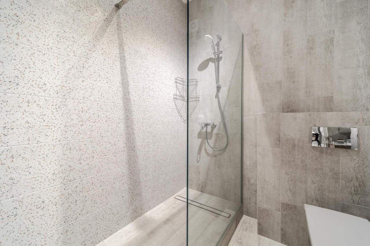 Staroevreyska Apartment B Lviv Buitenkant foto